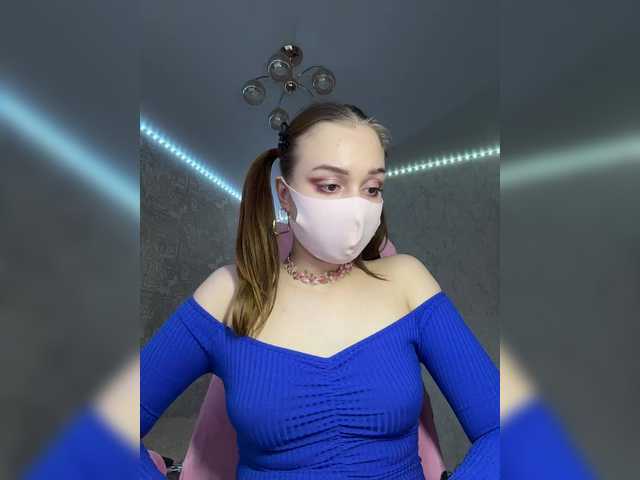 KiraBlin's BongaCams show and profile