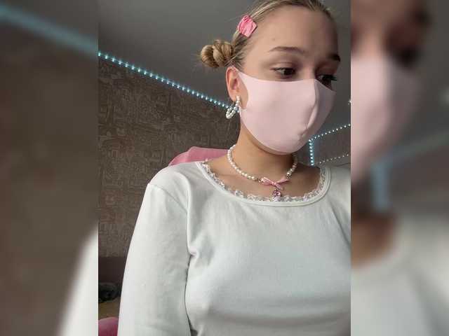 KiraBlin webcam stream