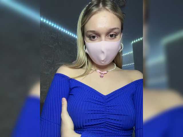 KiraBlin's BongaCams show and profile