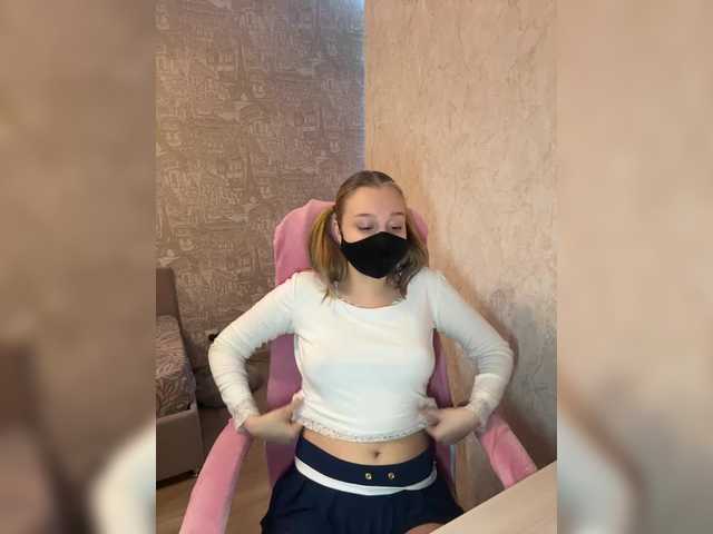 KiraBlin's BongaCams show and profile