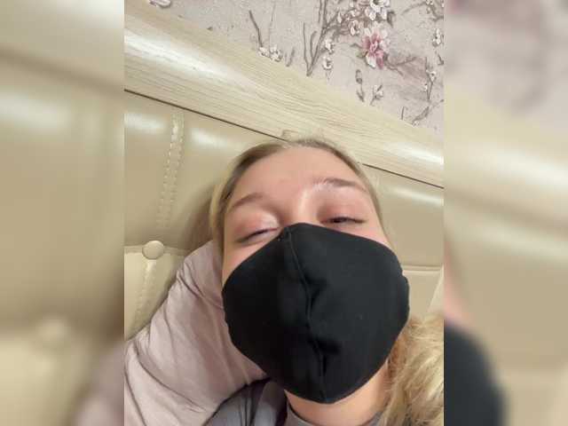 KiraBlin's BongaCams show and profile