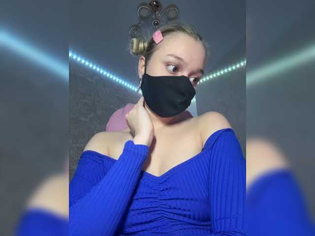 KiraBlin's BongaCams show and profile