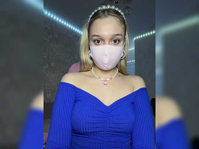 KiraBlin's BongaCams show and profile