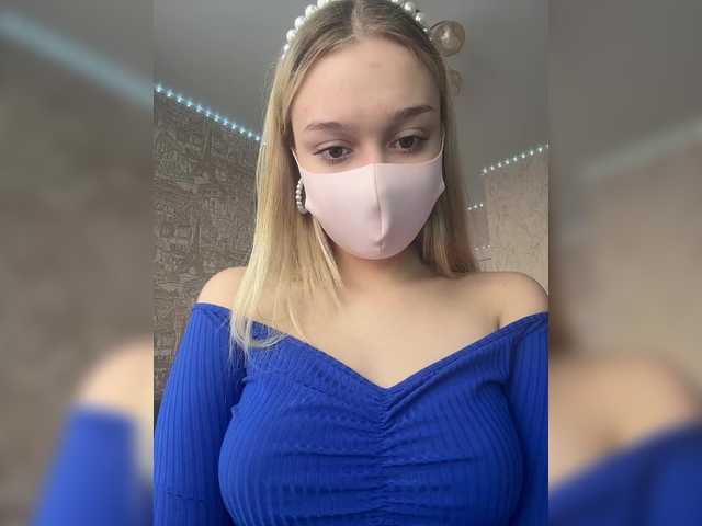 KiraBlin's BongaCams show and profile