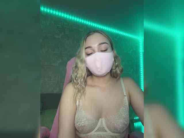 upskirt cam KiraBlin