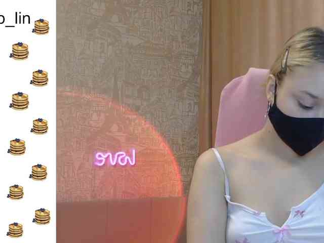 KiraBlin Live Webcam on BongaCams