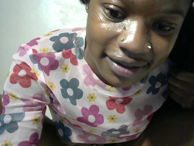 Browny-snacky live cam