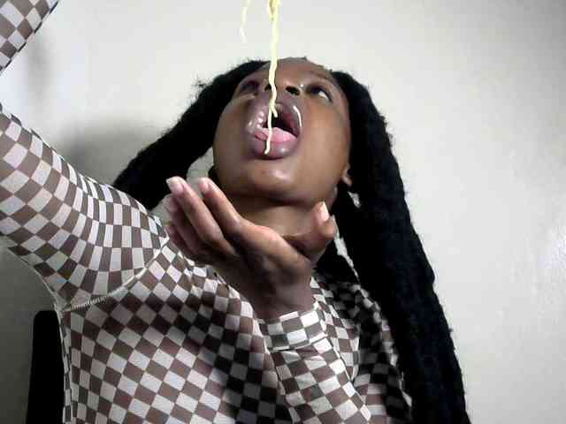 Browny-snacky webcam