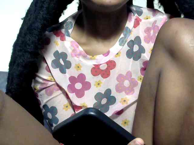 Browny-snacky webcam