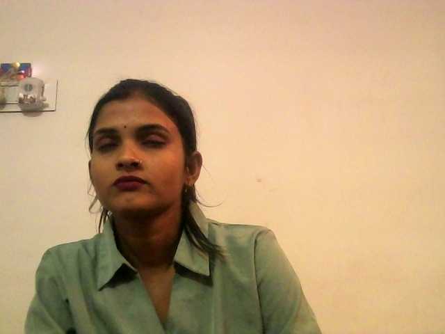 Cons001 – webcam model profile photo