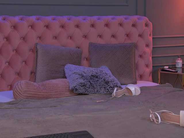 ScarletSnow's BongaCams show and profile