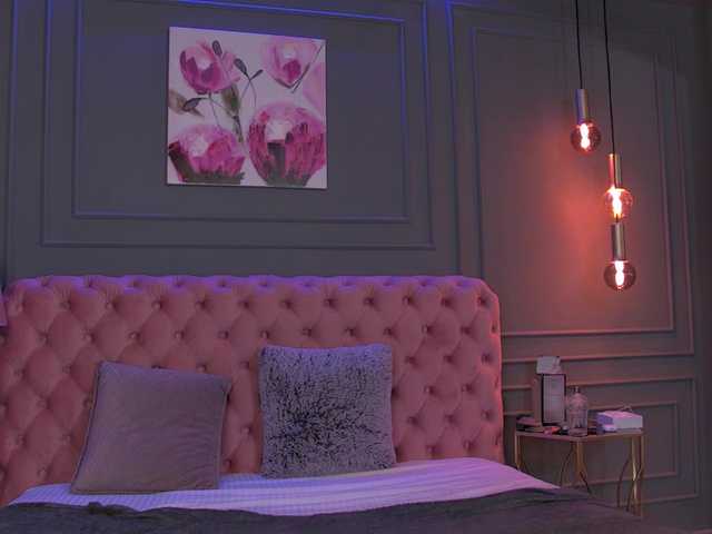 ScarletSnow's BongaCams show and profile