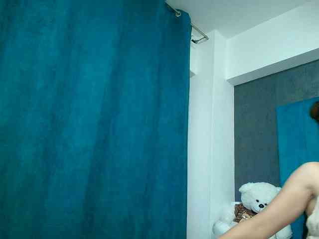 AnyaHappiness webcam