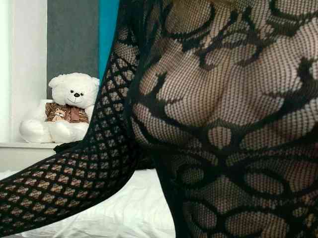 AnyaHappiness webcam