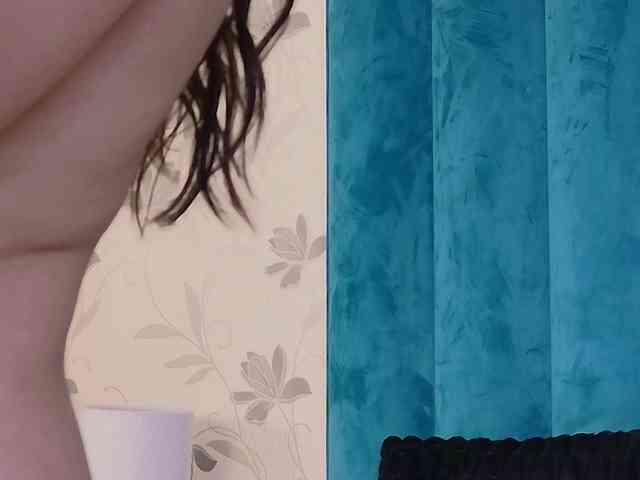 AnyaHappiness webcam