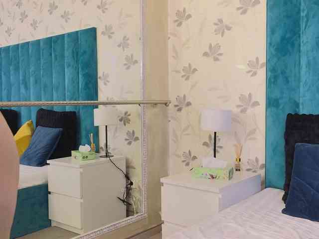 AnyaHappiness webcam