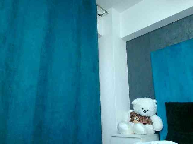 AnyaHappiness webcam