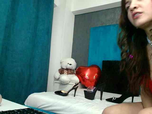 AnyaHappiness webcam