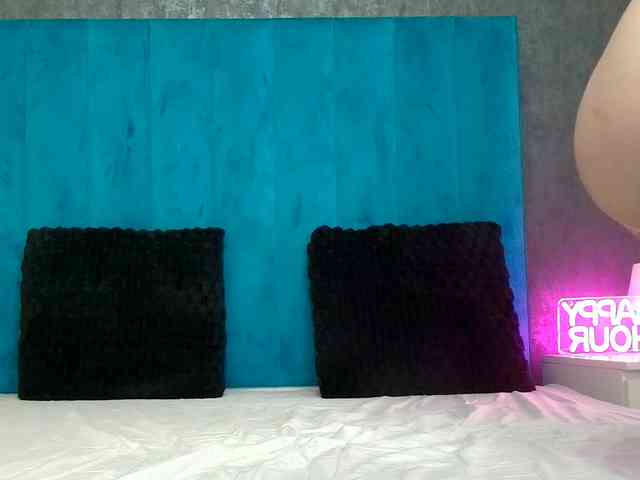 AnyaHappiness webcam