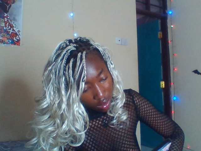 LeylieCandy Live Cam on BongaCams