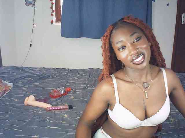 LeylieCandy webcam