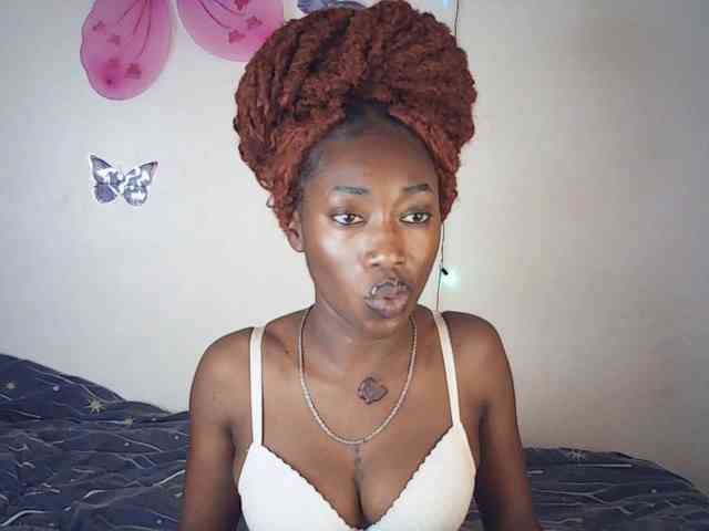 LeylieCandy LeylieCandy