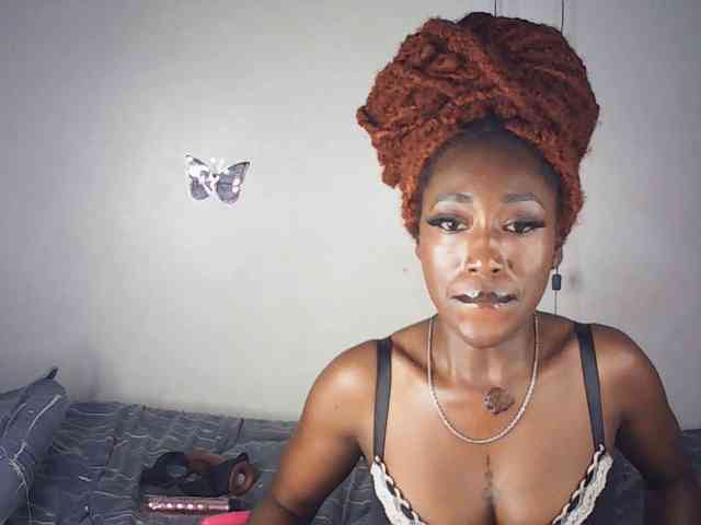 LeylieCandy Live Webcam on BongaCams