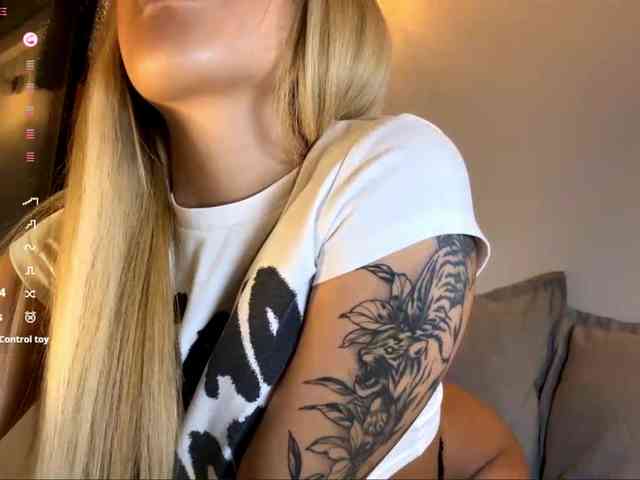 ConchitaLiberti webcam