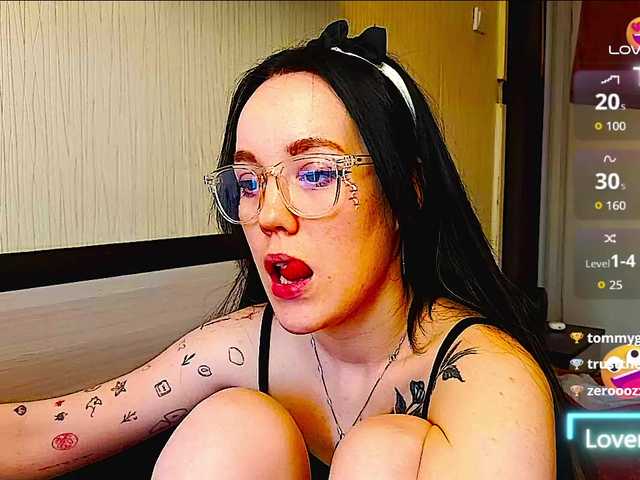 JennyRass's BongaCams show and profile