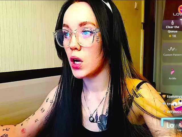 JennyRass's BongaCams show and profile