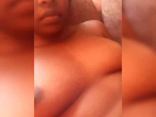 sweetberry18 Live Webcam on BongaCams