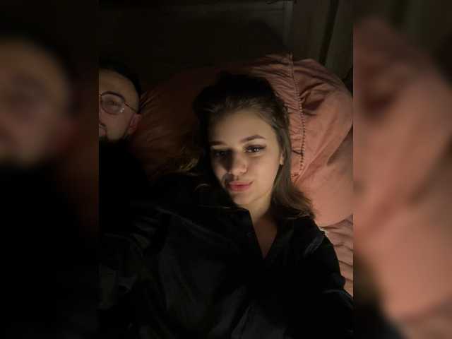 DS888 – webcam model profile photo