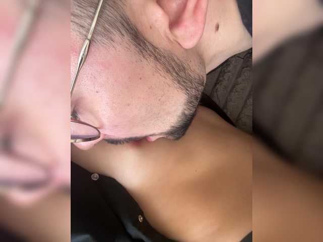 DS888's BongaCams show and profile