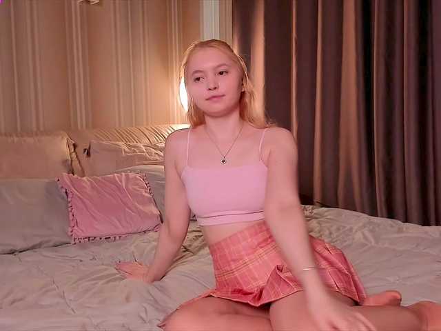 LilithVermillion's BongaCams show and profile