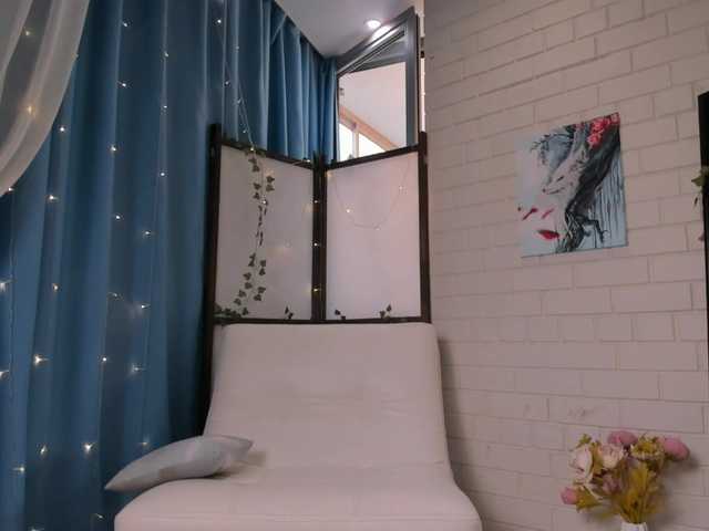 LilithVermillion's BongaCams show and profile