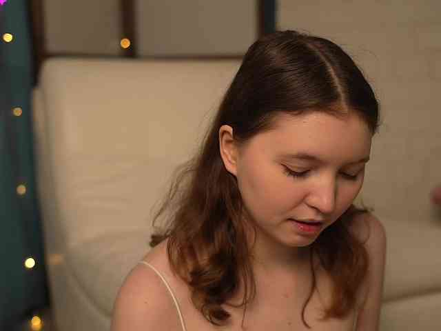 LilithVermillion webcam