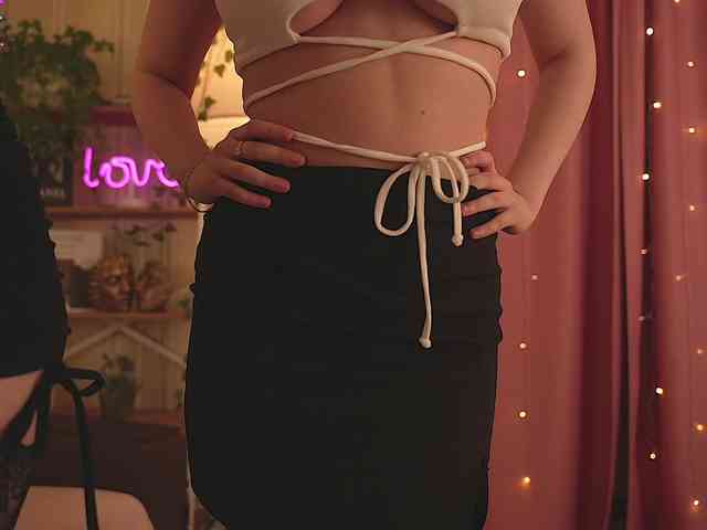 LilithVermillion webcam