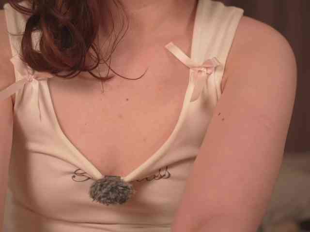 LilithVermillion webcam