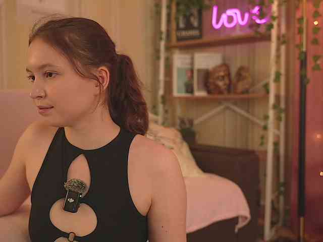 LilithVermillion webcam