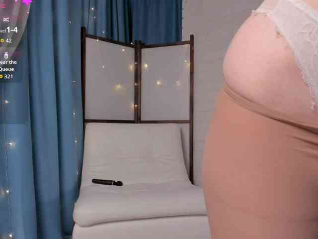 LilithVermillion webcam