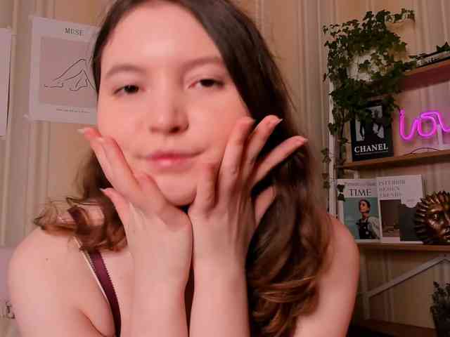 LilithVermillion webcam