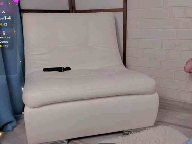 LilithVermillion webcam