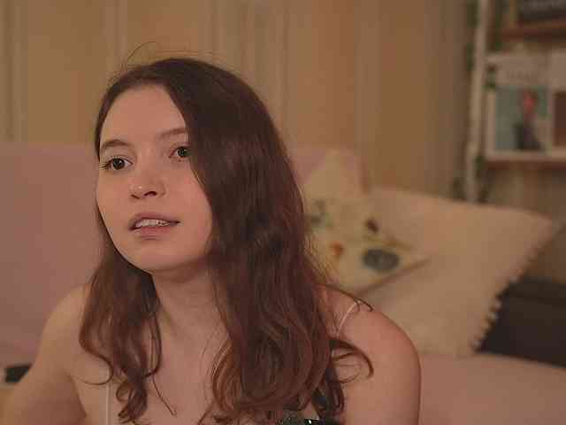 LilithVermillion webcam