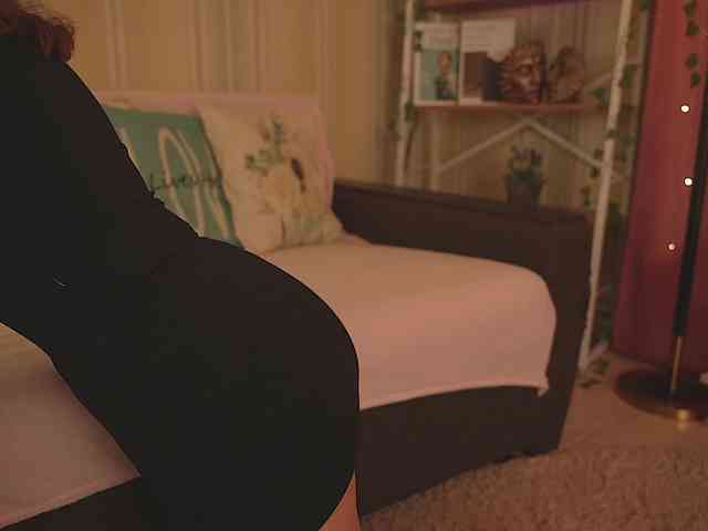 LilithVermillion webcam