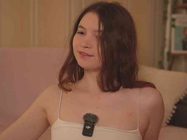 LilithVermillion webcam