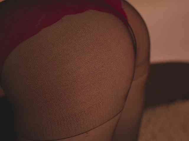 LilithVermillion webcam