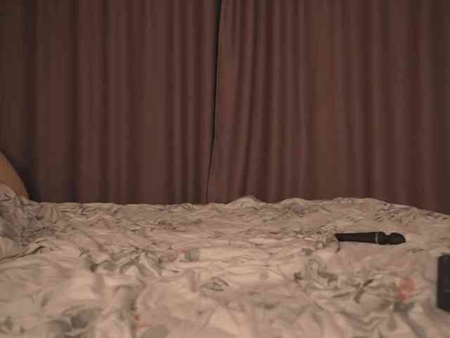 LilithVermillion webcam