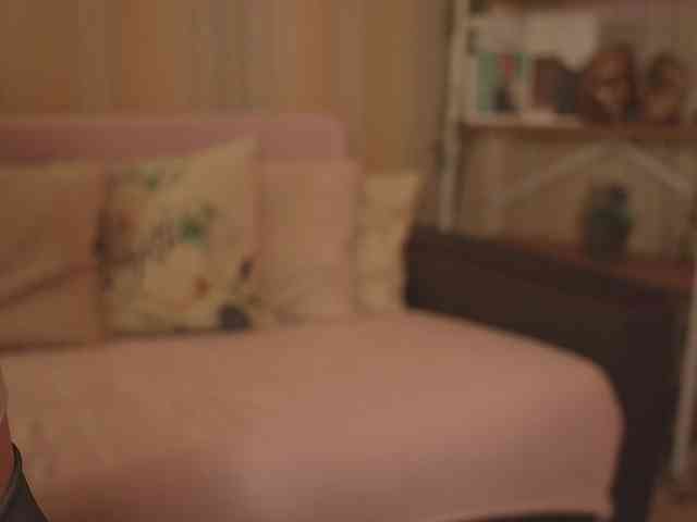 LilithVermillion webcam