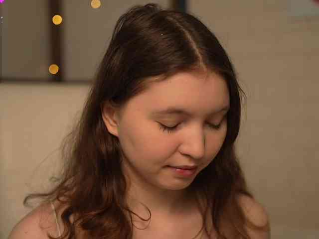 LilithVermillion webcam