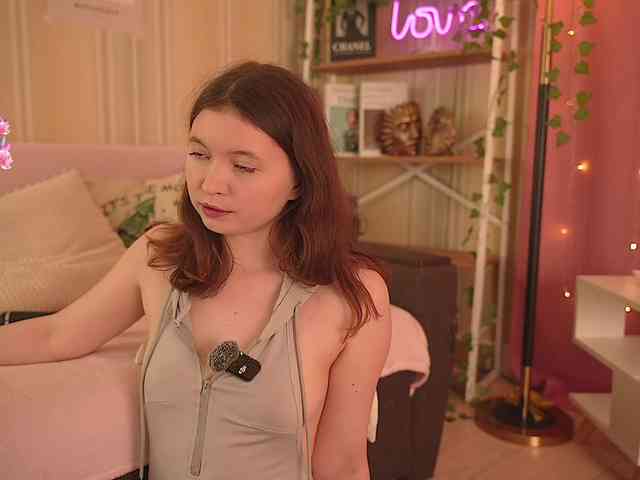 LilithVermillion webcam